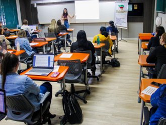 21 ? Profissionais aprofundaram conhecimentos sobre o eSocial. 