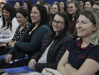 P&uacute;blico se divertiu com as situa&ccedil;&otilde;es apresentadas pelo Contador Revoltado