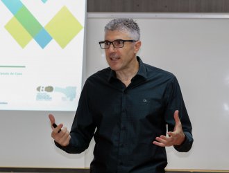 ?  Sady Mazzioni explanou sobre a estrutura das demonstra&ccedil;&otilde;es cont&aacute;beis. 
