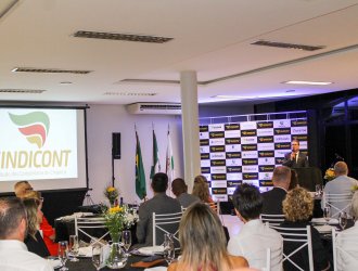 Evento festivo de posse da nova diretoria do Sindicont Chapec&oacute;. 