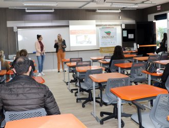 Curso foi promovido pelo Sindicont Chapec&oacute;