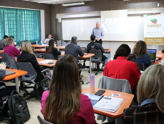 Curso abordou aspectos sobre holdings