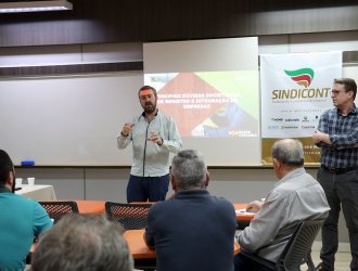 ? Encontro ocorreu em parceria entre o Sindicont Chapec&oacute; e o Sescon/SC