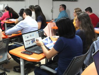 O Sindicont promove constantemente cursos de aperfei&ccedil;oamento profissional.