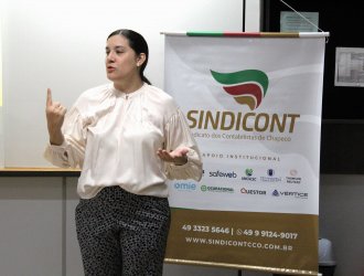 Tatiana Golfe apresentou conceitos te&oacute;ricos e pr&aacute;ticos para o planejamento tribut&aacute;rio de uma empresa.