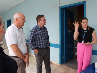 Enfermeira Jaine explica o funcionamento do programa<br/> <br/>