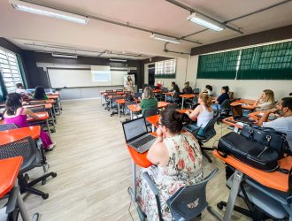 Foto 03 ? Atualiza&ccedil;&atilde;o evitam erros e preju&iacute;zos para os escrit&oacute;rios e clientes. 