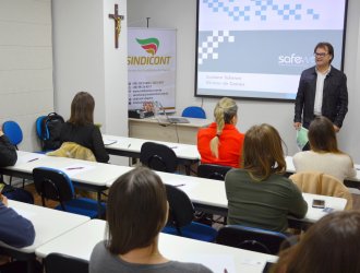 Palestra foi realizada na sede do Sindicont Chapec&oacute;