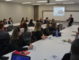 Curso foi promovido pelo Sindicont Chapec&oacute;