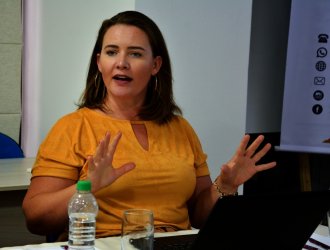 Rozilda Cardoso da Silva frisou que a inten&ccedil;&atilde;o &eacute; unir for&ccedil;as para viabilizar a oferta de mais cursos. 