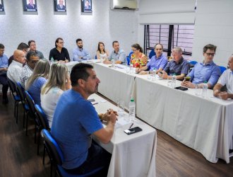 Diretoria se encontra mensalmente na sede do Sindicont.