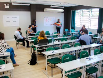Diretores discutiram prioridades do Sindicont para os pr&oacute;ximos anos. 