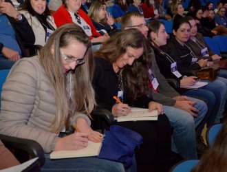 Feira do Livro estimulou a leitura e a troca de livros entre os participantes