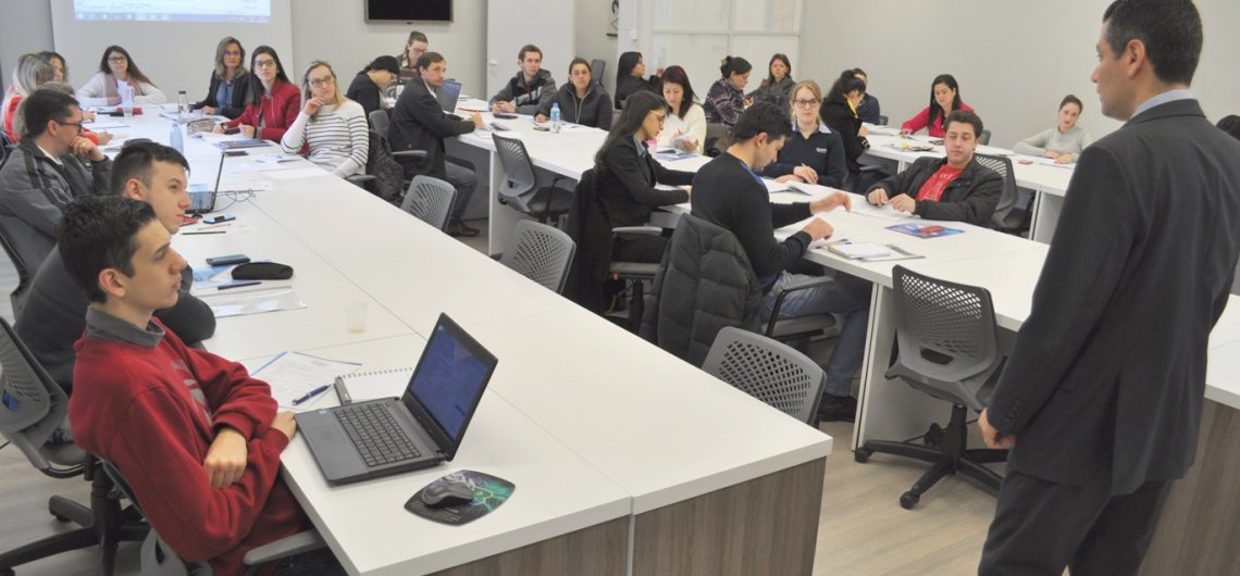 Contabilistas participam de curso sobre contabilidade b&aacute;sica