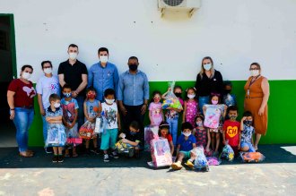 Sindicont contribui com o Dia das Crian&ccedil;as na escola Vila Rica