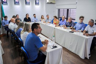 Sindicont Chapec&oacute; promove reuni&atilde;o mensal da diretoria